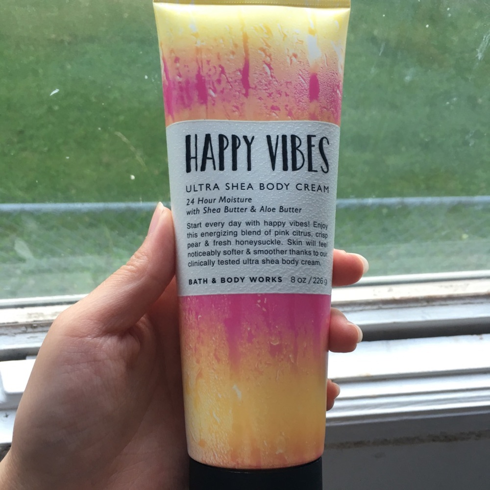 Lotion - Picture 1 of 2